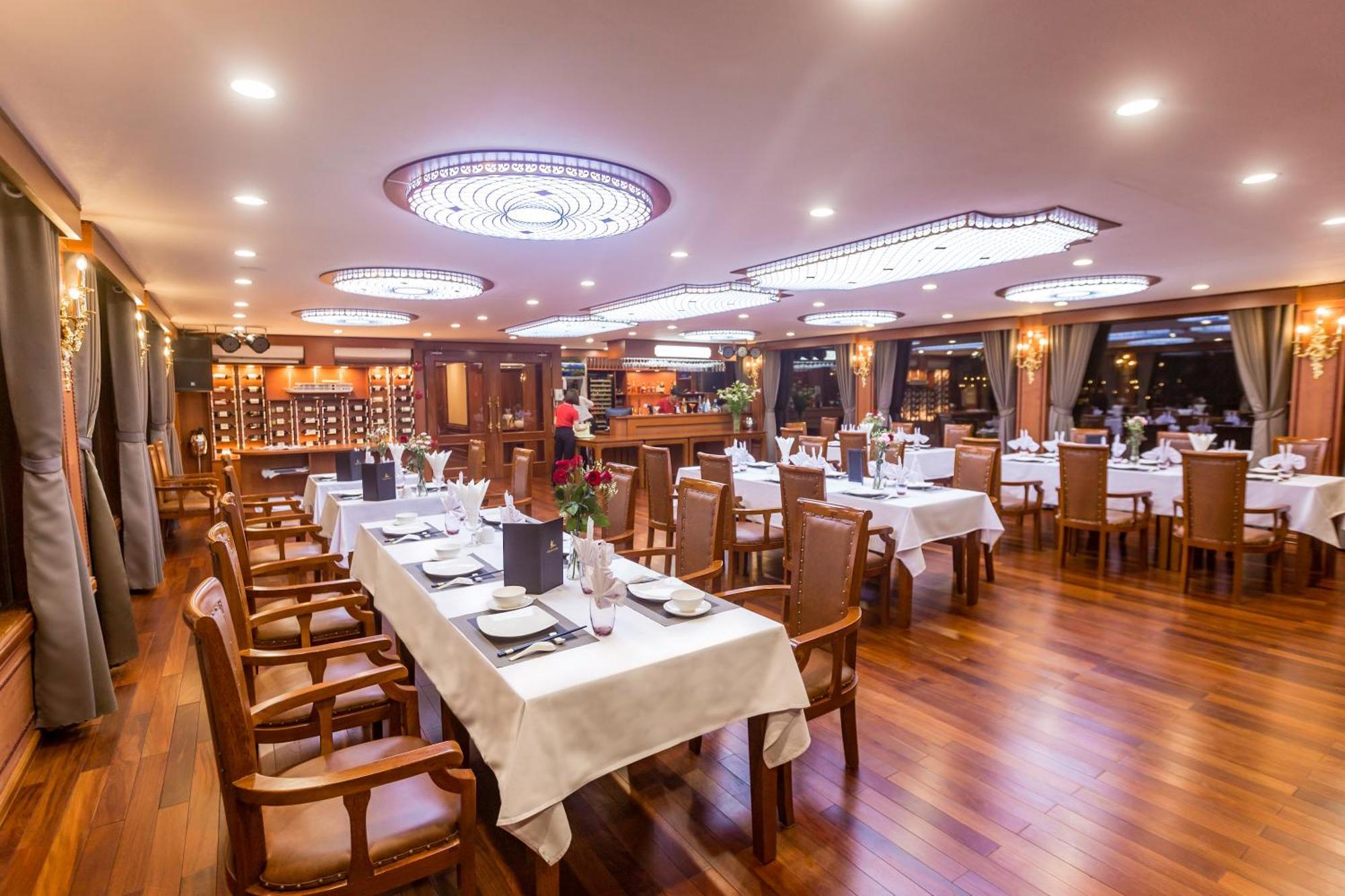 Hotel Le Journey Elegance Cruise à Hạ Long Extérieur photo
