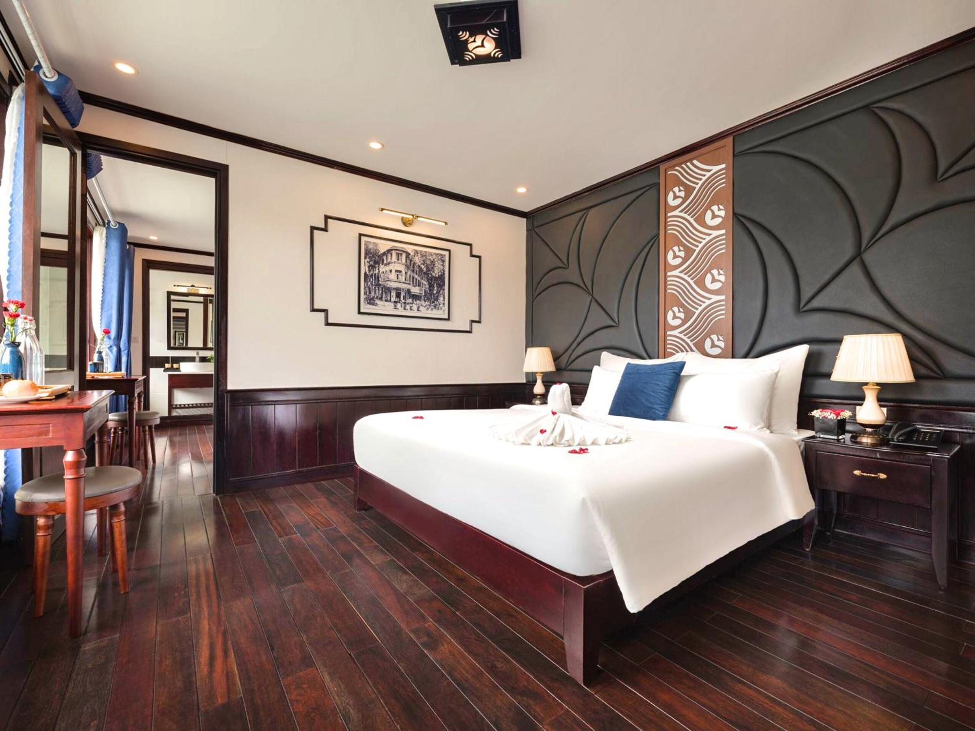 Hotel Le Journey Elegance Cruise à Hạ Long Extérieur photo
