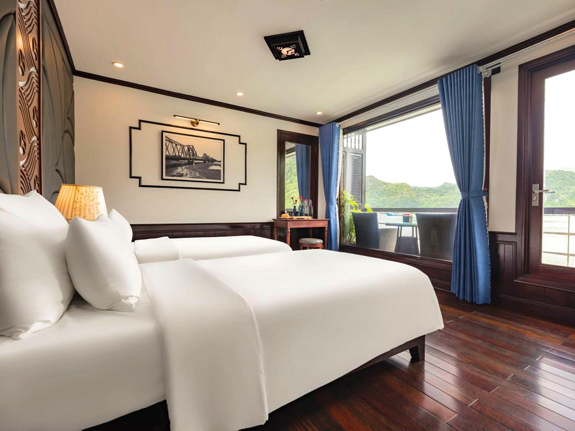 Hotel Le Journey Elegance Cruise à Hạ Long Extérieur photo